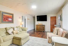 Tropic Getaway Near Bryce Canyon National Park! - Interior
