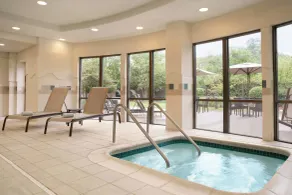 Courtyard by Marriott Middletown Goshen - Piscine