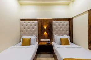 Imperial Hotel Near Haji Ali - Room