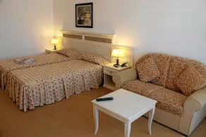 Helena Sands - Room