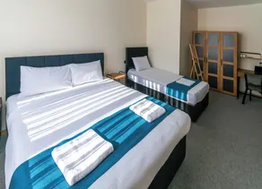 New Garden Airport Hotel & Restaurant - Habitación