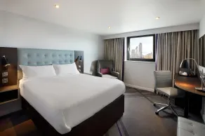 Premier Inn Manchester Central - Room