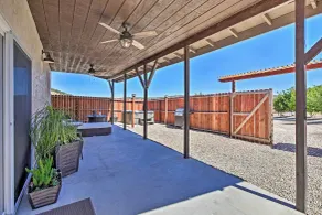 NEU! Hip Studio mit Whirlpool und Patio am Nacimiento-See - Innenbereich