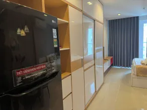KVG Luxstay TanSonNhat Airport Skycenter - Room