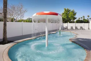 Courtyard by Marriott across Universal Orlando - Pool