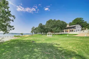 Lakefront Eufaula Escape w/ Dock + Private Beach! - Innenbereich