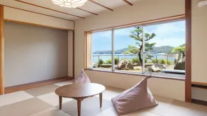TAOYA Minamishima - Camera