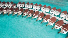OBLU XPERIENCE Ailafushi - All Inclusive with Free Transfers - Rum