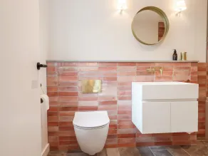 1 Caddaford Barns - Badezimmer