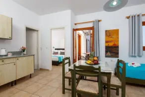 Romantica Hotel Apartments - Room