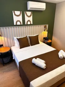 Red Castle Hotel & Pub - Room