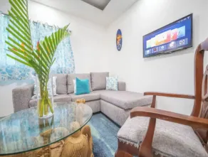 Charming 1b Apto Walk To The Beaches Main Street - Living room