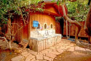 Bayrams Tree Houses - Bathroom