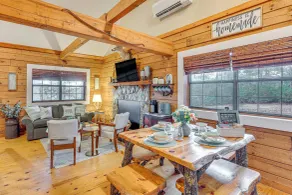 Hike, Boat & Explore: Mtn-view Hayesville Hideaway - Interiør