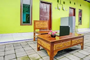Hotel O Gang Songo Syariah HomestayNearWisata Osing - Rezeption