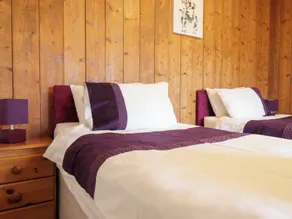 Bryn Re - Room