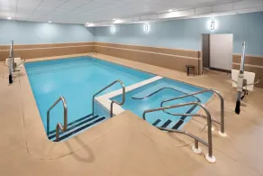 Holiday Inn Express & Suites Wyomissing by IHG - Piscine