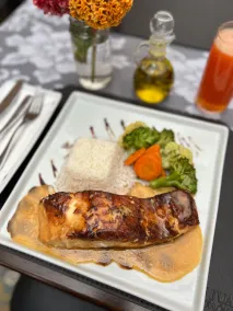 Johnscher by SJ - San Juan Curitiba - Restaurant