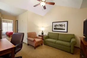 Baymont Inn & Suites by Wyndham Morrow - Atlanta I-75 South - Chambre
