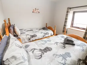 Brendan - Room