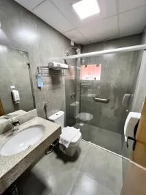 Hotel Bons Tempos - Bathroom