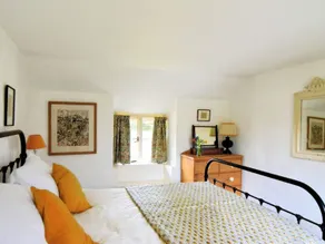 Church Cottage - Room