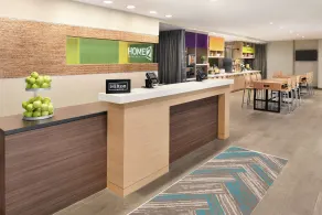 Home2 Suites by Hilton Bismarck - Reception