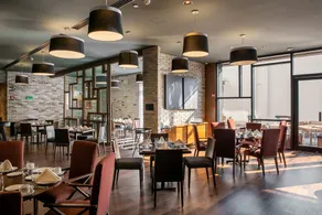DoubleTree by Hilton Celaya - Restaurant