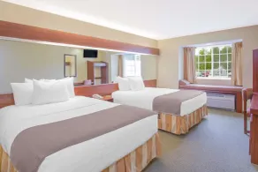 Microtel Inn and Suites Gassaway - Zimmer