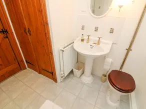 Spout Cottage - Baño