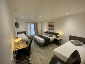 Logis Hôtel L'Oliveraie - Room