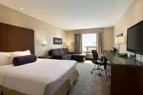 Days Inn by Wyndham Regina Airport West - Chambre