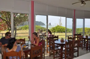Pink Palace Beach Resort - Restaurant