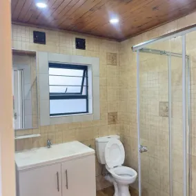 Cozy Villa Lodge - Badrum