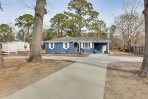 Fully Renovated! Goldsboro Gem w/ Yard & Porch - Innenbereich
