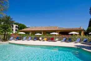 Novotel Aix en Provence Pont de l'Arc Fenouillères - Piscine