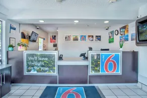 Motel 6-Salem, OR - Hall