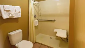 Rama Inn Bells - Jackson West Hwy 412 - Salle de bain