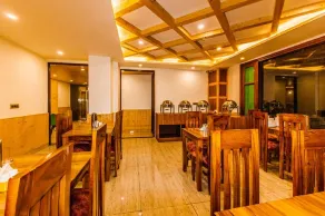 Misty Mountains Manali - Restaurant