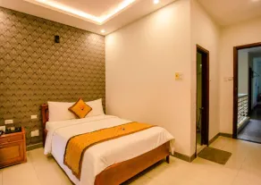 Y Linh Hotel - Room