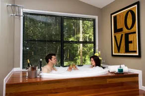 Amore On Buderim Rainforest Cabins - Spa