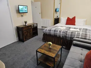 The Green Light House Studio 24 - Free Private Parking - Værelse
