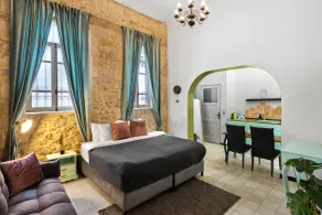 Helios Boutique by La Finca Hotels - בוטיק מעוצב עם מטבחון מאובזר וחניה חינם בעיר העתיקה! - Room