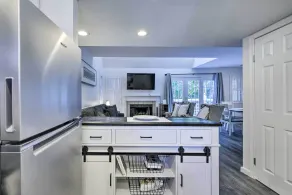 Norwich 'The Villas': Near Mohegan Sun Casino - Interior