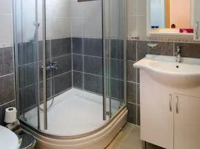 Aura Residence - Bathroom