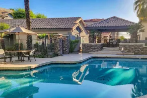 Walkable Location: Phoenix Apt w/ Pool Access! - Interiör