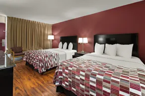 Red Roof Inn & Suites Cave City - Værelse