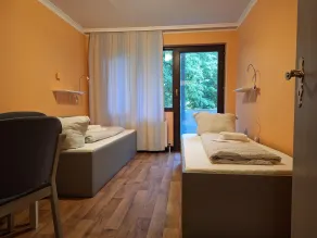 2-Rent Group Hostel Rooms AUB162 - Room