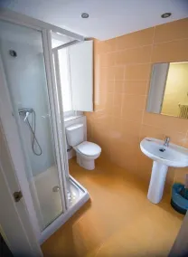 Hostal Ávila - Bathroom