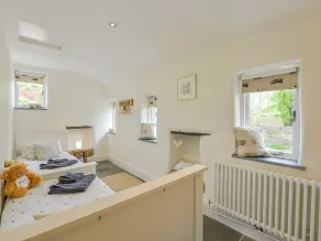 Pond Cottage - Room